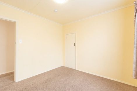 Photo of property in 27 Pembroke Street, Highbury, Palmerston North, 4412