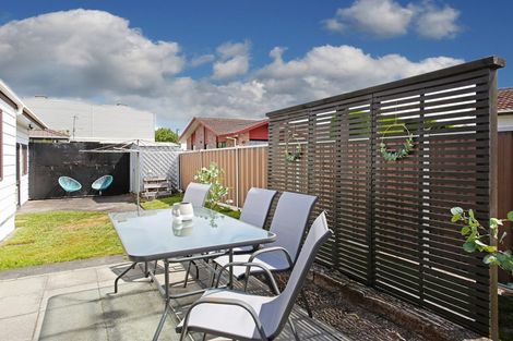 Photo of property in 22a Churchill Terrace, Waiuku, 2123