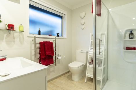 Photo of property in 1 Gumtree Lane, Omokoroa, 3114