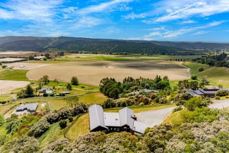 Photo of property in 19 Esk View Road, Eskdale, Napier, 4182