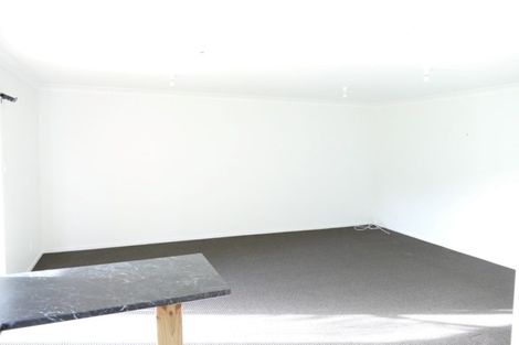 Photo of property in 44 Lynwood Road, New Lynn, Auckland, 0600