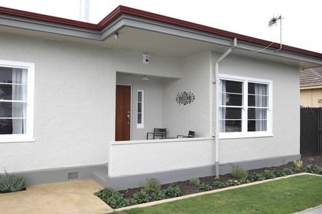 Photo of property in 214 Saint Leonards Avenue, Saint Leonards, Hastings, 4120