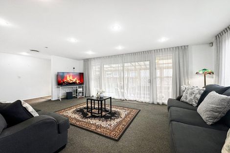 Photo of property in 58 Denise Crescent, Hornby, Christchurch, 8042