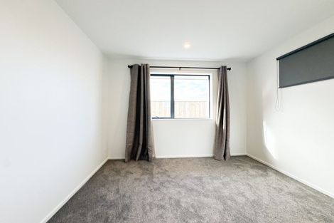 Photo of property in 42 Mehrtens Crescent, Woodend, 7691