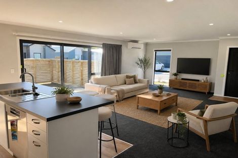Photo of property in 9 Koru Loop, Paraparaumu, 5032