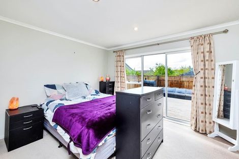 Photo of property in 11 Mural Place, Greenhithe, Auckland, 0632