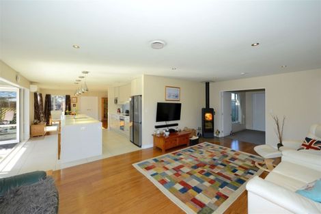 Photo of property in 28 Cridland Place, Halswell, Christchurch, 8025