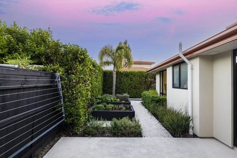 Photo of property in 10 Mica Place, Northwood, Christchurch, 8051