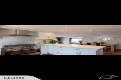 Photo of property in 22 Toru Road, Paraparaumu Beach, Paraparaumu, 5032