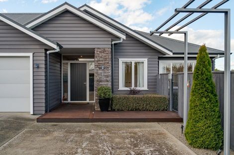 Photo of property in 27 Mill Grove, Clareville, Carterton, 5713