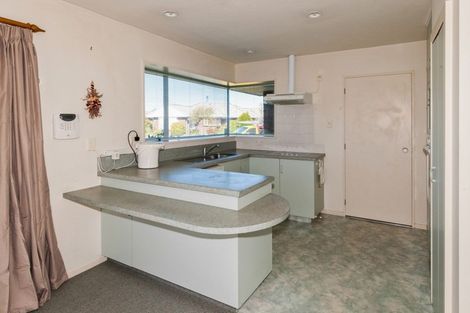 Photo of property in 2/4 Mull Place, Broomfield, Christchurch, 8042