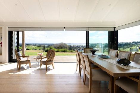Photo of property in 23 Te Auhi Way, Welcome Bay, Tauranga, 3112