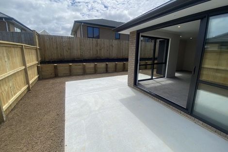 Photo of property in 35a Leathem Crescent, Pokeno, 2402