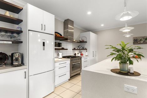 Photo of property in 31 Condor Drive, Pyes Pa, Tauranga, 3112