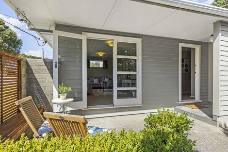 Photo of property in 142 Campbell Street, Karori, Wellington, 6012