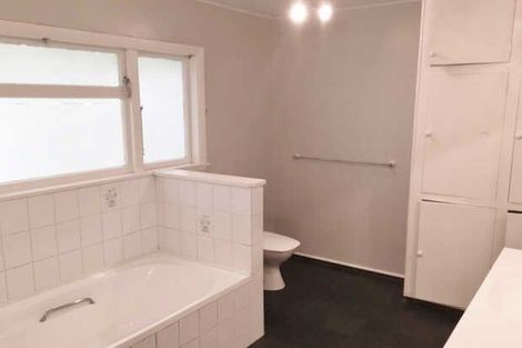 Photo of property in 138 Hamilton Avenue, Ilam, Christchurch, 8041