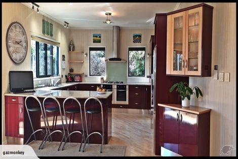 Photo of property in 27a Shelter Grove, Frankleigh Park, New Plymouth, 4310