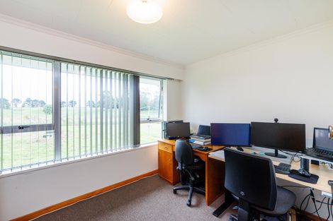Photo of property in 218 Taipo Road, Rongotea, Palmerston North, 4476
