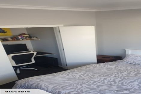 Photo of property in 3 Kamahi Street, Castlecliff, Whanganui, 4501