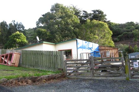 Photo of property in 2 King George Street, Broad Bay, Dunedin, 9014