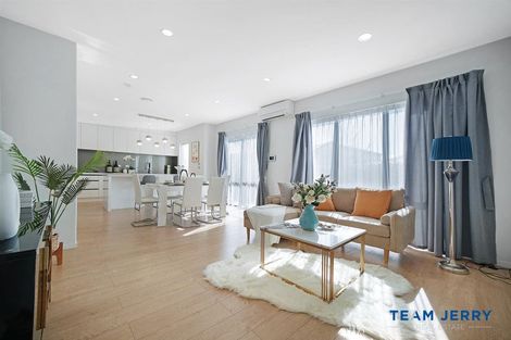 Photo of property in 76 Donegal Park Drive, Flat Bush, Auckland, 2019