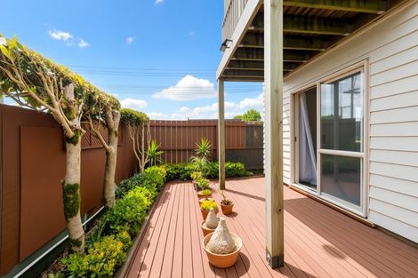 Photo of property in 1/51 Henderson Valley Road, Henderson, Auckland, 0612
