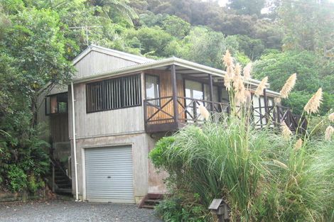 Photo of property in 34 Wyndham Road, Pinehaven, Upper Hutt, 5019