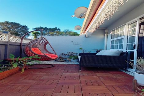 Photo of property in 450 West Coast Road, Glen Eden, Auckland, 0602