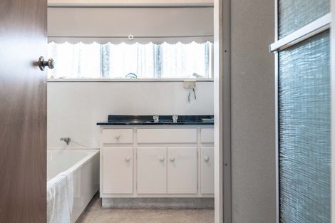 Photo of property in 65 Browning Street, Leamington, Cambridge, 3432