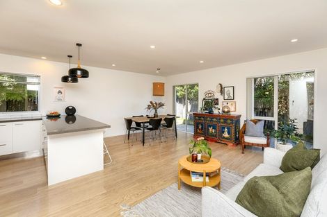 Photo of property in 17 Links Drive, Waiwhakaiho, New Plymouth, 4312