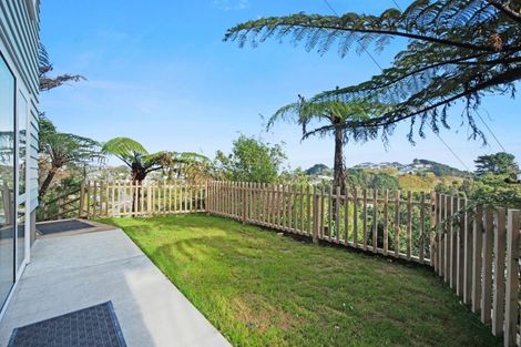 Photo of property in 79 Salford Street, Newlands, Wellington, 6037