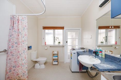 Photo of property in 19 East Street, Feilding, 4702