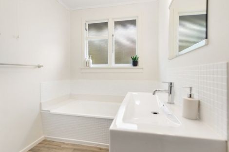 Photo of property in 105 Robertson Street, Gore, 9710