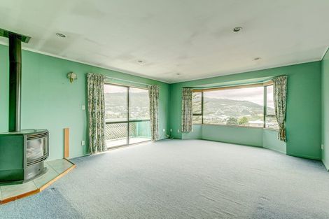 Photo of property in 8a Tawa Terrace, Tawa, Wellington, 5028