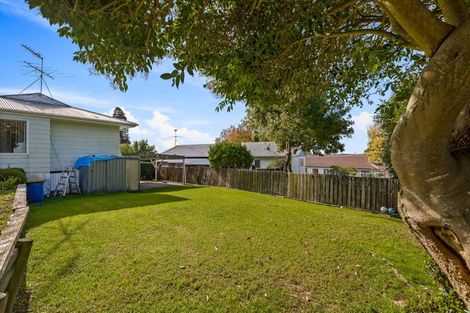 Photo of property in 26 Beauchamp Drive, Massey, Auckland, 0614