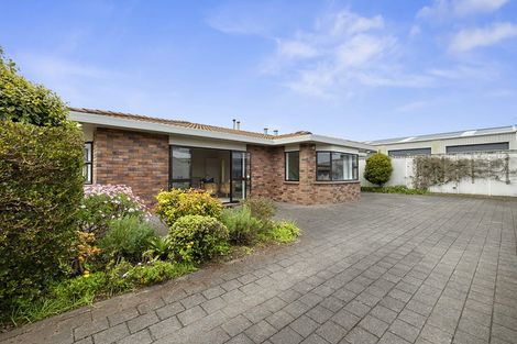 Photo of property in 6 Vogel Street, Fitzroy, New Plymouth, 4312