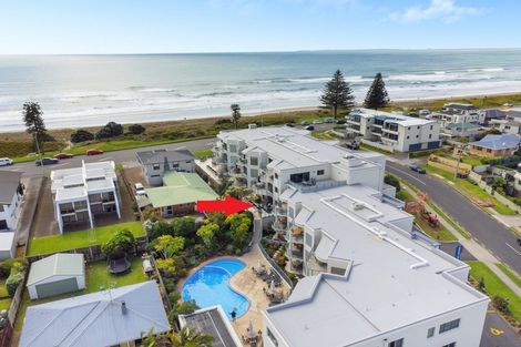 Photo of property in 205/178 Marine Parade, Mount Maunganui, 3116
