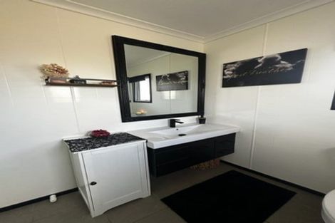 Photo of property in 6 Hampton Place, Springvale, Whanganui, 4501