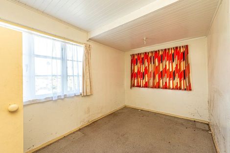 Photo of property in 25 Manuka Street, Castlecliff, Whanganui, 4501