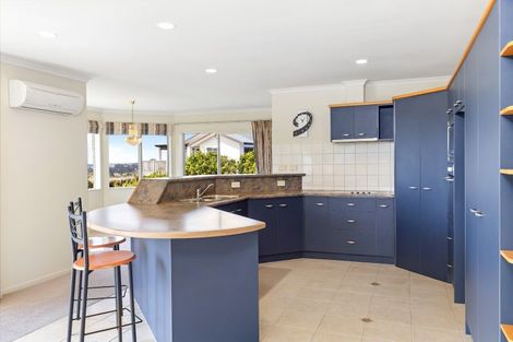 Photo of property in 6 The Ritz, Orewa, 0931