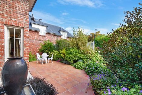 Photo of property in 12 Makora Street, Fendalton, Christchurch, 8041