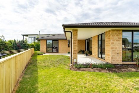 Photo of property in 5 Ngaio Close, Mangawhai, 0505