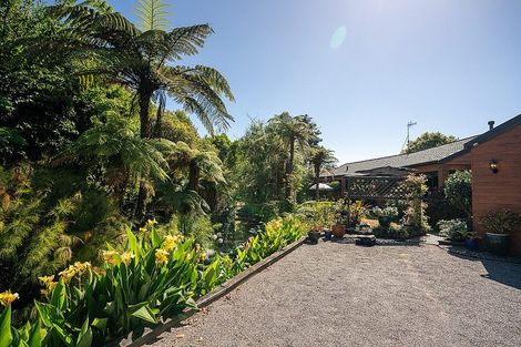 Photo of property in 42 Guildford Drive, Paraparaumu, 5032