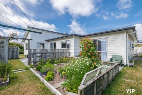 Photo of property in 229 Mark Avenue, Grenada Village, Wellington, 6037