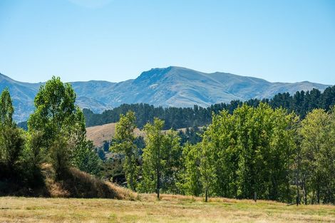 Photo of property in 124 Horseshoe Bend Drive, Albert Town, Wanaka, 9382