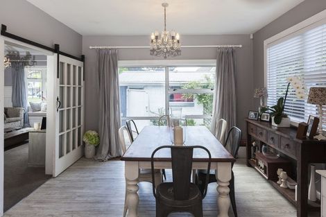 Photo of property in 1/96 Jeffreys Road, Fendalton, Christchurch, 8052