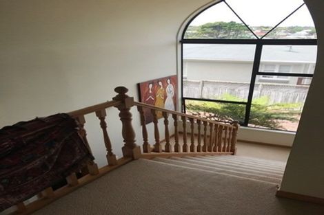Photo of property in 2/2 Dallinghoe Crescent, Milford, Auckland, 0620