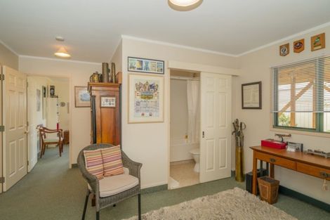 Photo of property in 2 Endeavour Close, Whitianga, 3510