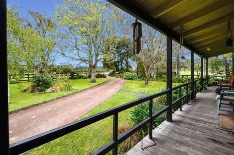 Photo of property in 384 Matua Road, Kumeu, 0891