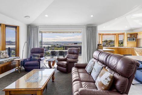 Photo of property in 2/70 Harvey Street, Waipahihi, Taupo, 3330